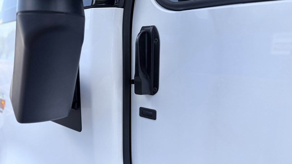 Used 2025 Chevrolet Brightdrop 600 FWD image 9
