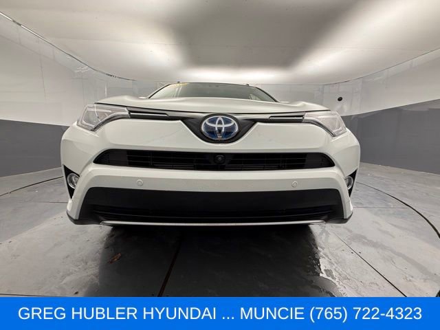 Used 2018 Toyota RAV4 Limited w/ Advanced Technology Package AWD/4WD image 18