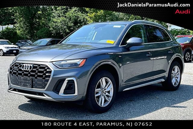 Certified 2023 Audi Q5 2.0T Premium w/ Convenience Package AWD/4WD image 1