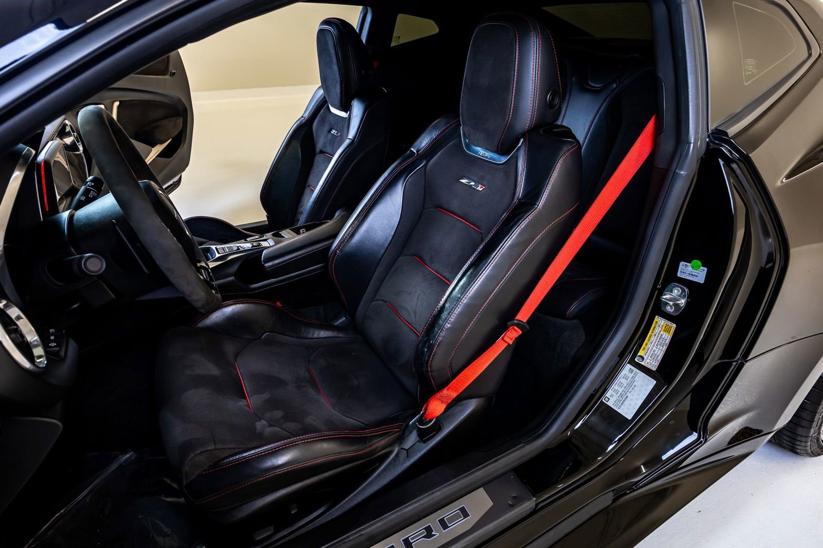 Used 2017 Chevrolet Camaro ZL1 RWD image 25