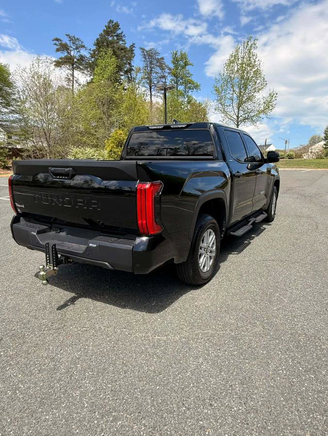 Used 2024 Toyota Tundra SR5 w/ SR5 Convenience Package AWD/4WD image 4