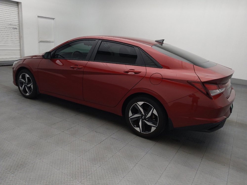 Used 2023 Hyundai Elantra SEL w/ Convenience Package FWD image 3
