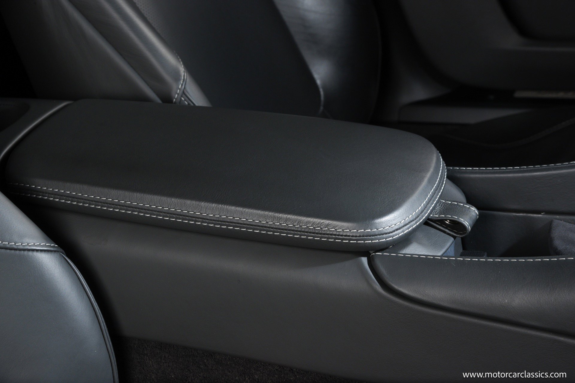 Used 2014 Aston Martin Vanquish Coupe RWD image 32