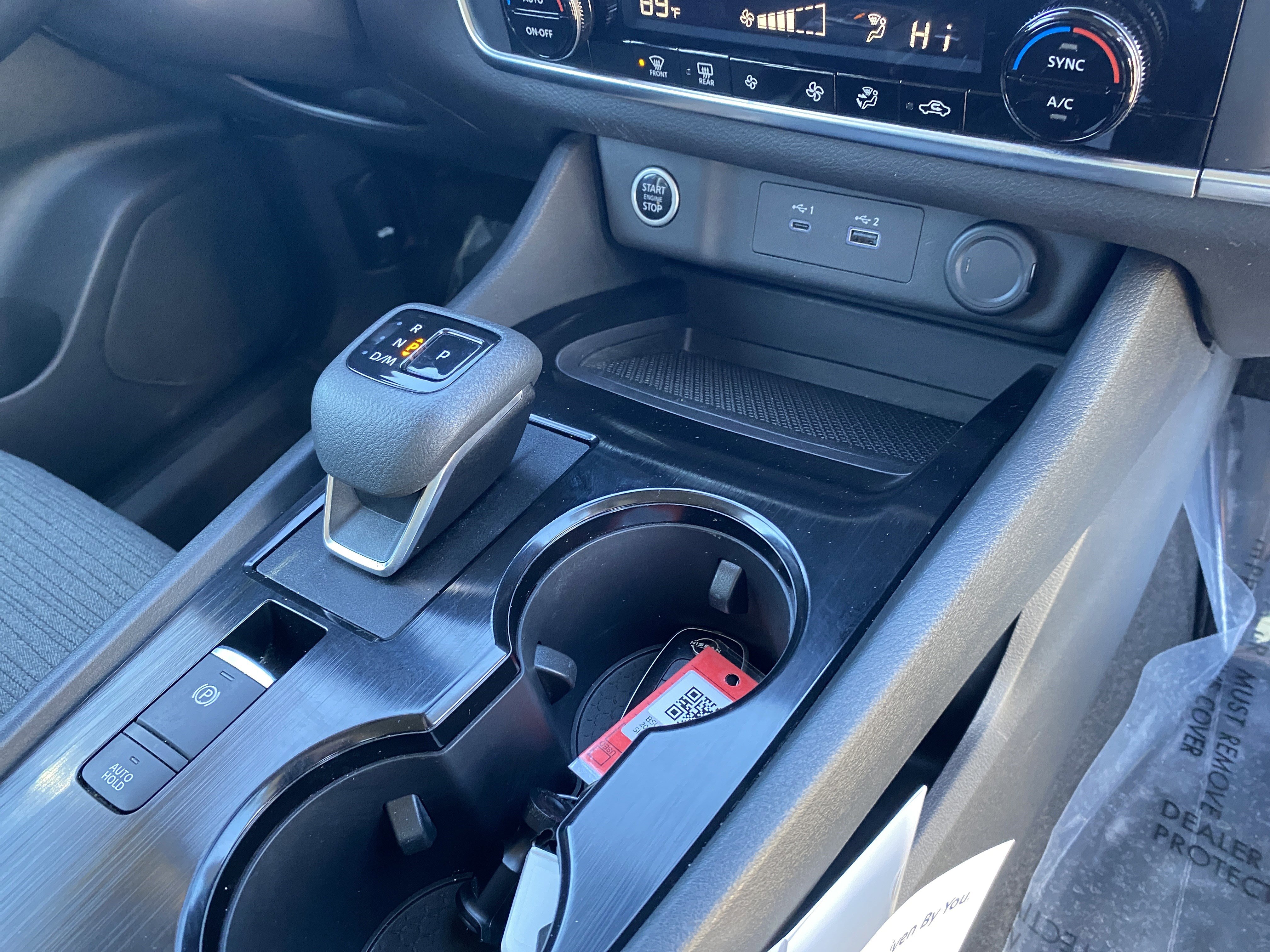 Used 2023 Nissan Rogue SV image 16