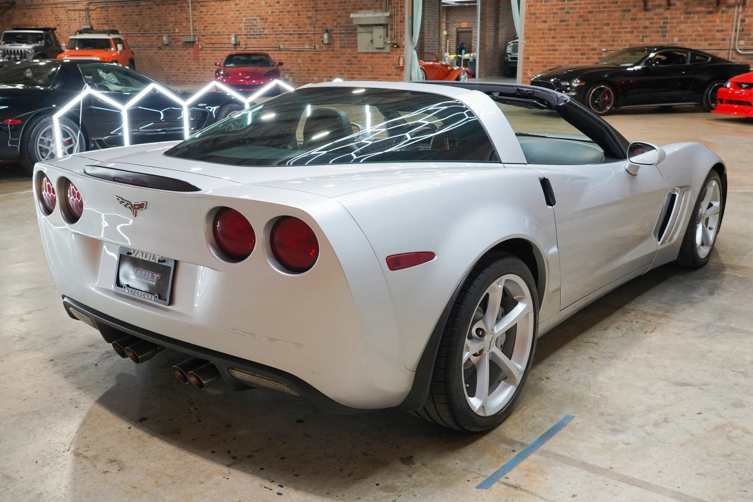 Used 2010 Chevrolet Corvette Grand Sport w/ Preferred Equipment Group RWD image 37