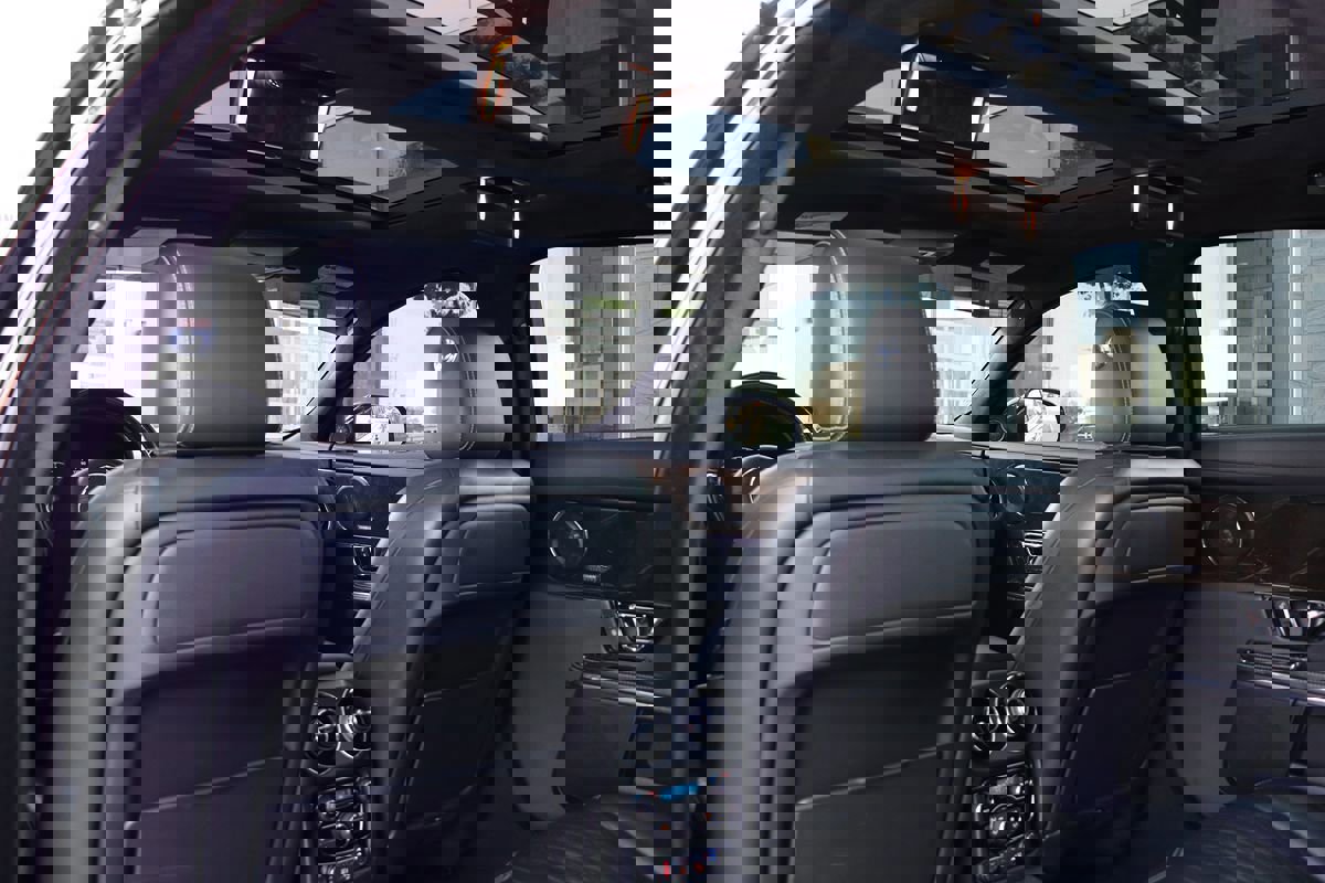 Used 2019 Jaguar XJ L Portfolio image 41