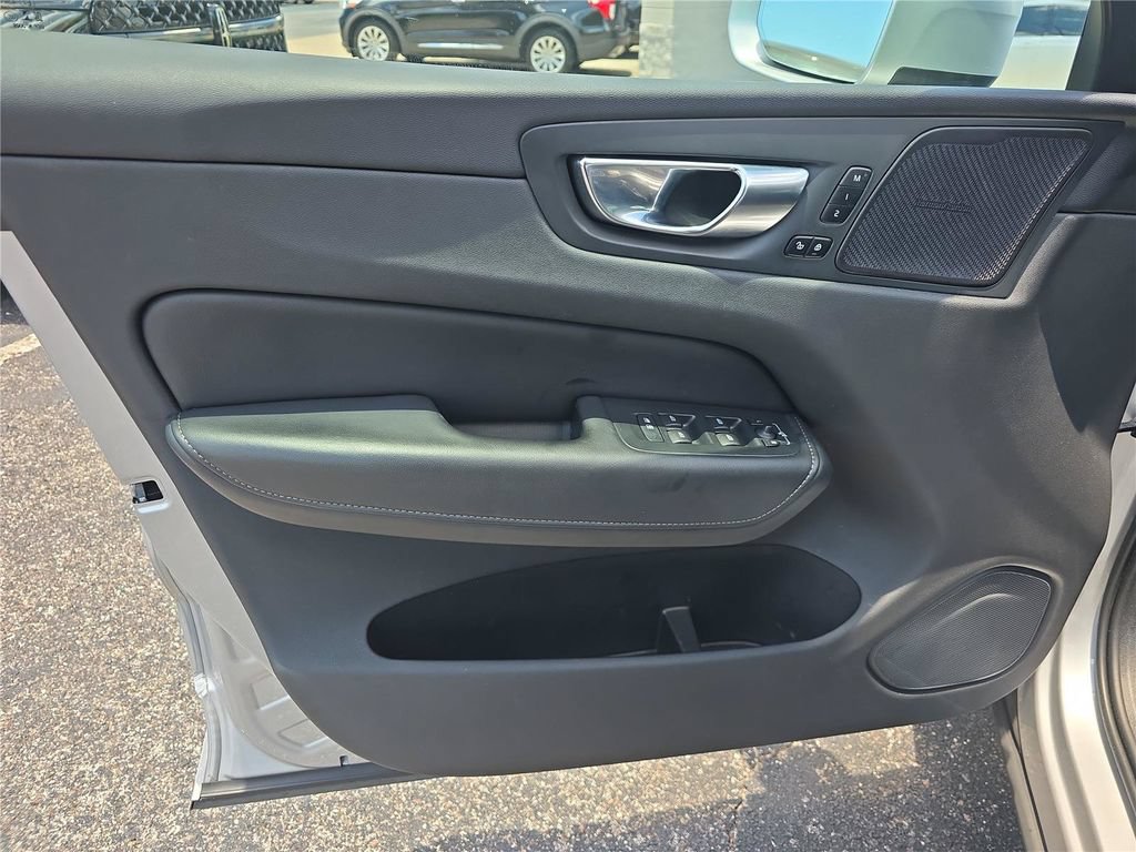 Used 2021 Volvo XC60 T5 Inscription w/ Advanced Package FWD image 17