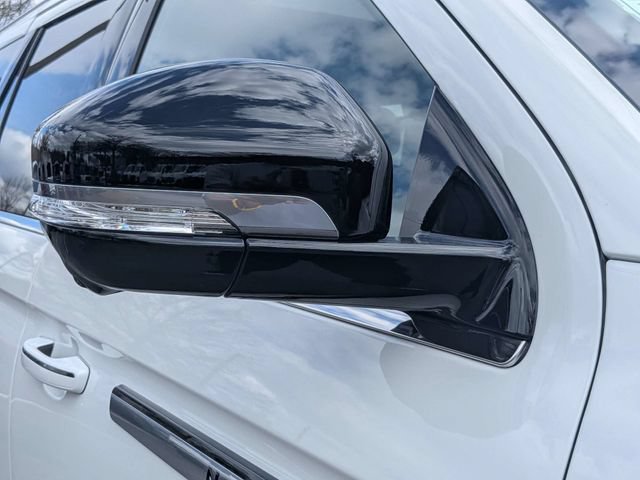 New 2026 Lincoln Navigator L Reserve AWD/4WD image 13