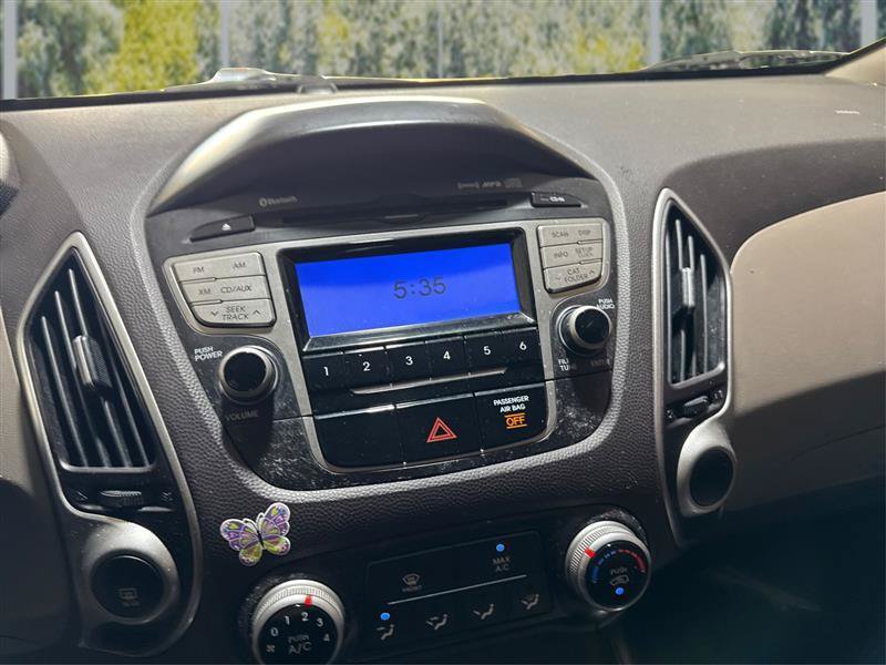 Used 2011 Hyundai Tucson GLS FWD image 16