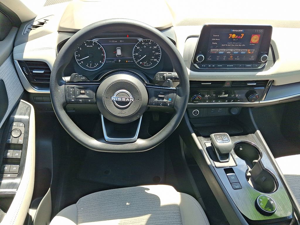 Used 2022 Nissan Rogue SV AWD/4WD image 12