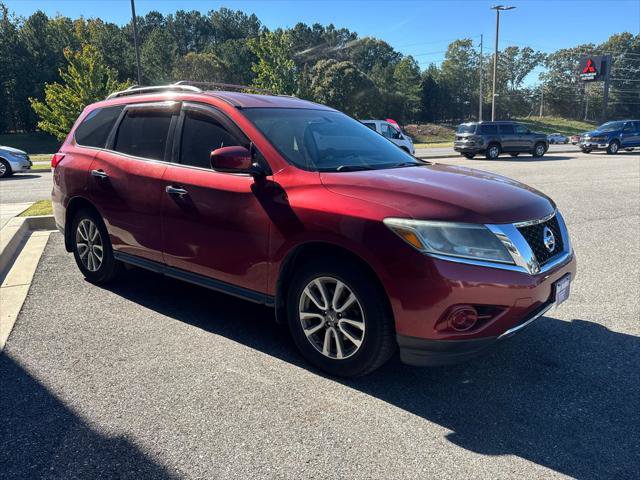 Used 2013 Nissan Pathfinder SV AWD/4WD image 3