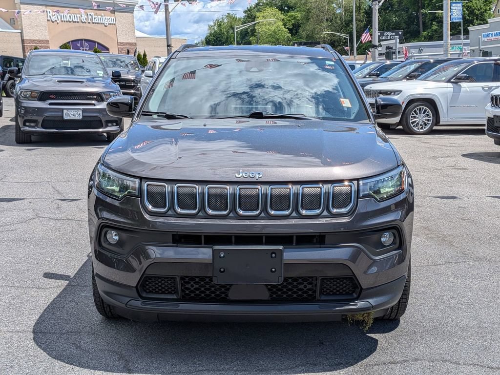 Certified 2022 Jeep Compass Latitude w/ Convenience Group AWD/4WD image 3
