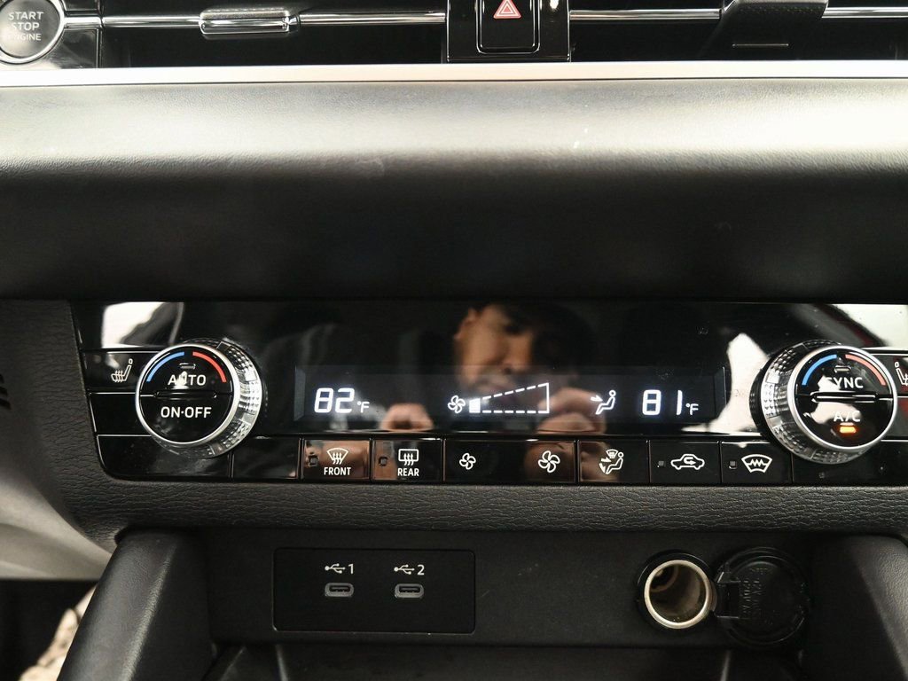 Used 2025 Mitsubishi Outlander ES image 14