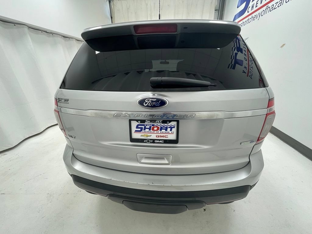 Used 2014 Ford Explorer XLT w/ Equipment Group 202A AWD/4WD image 5