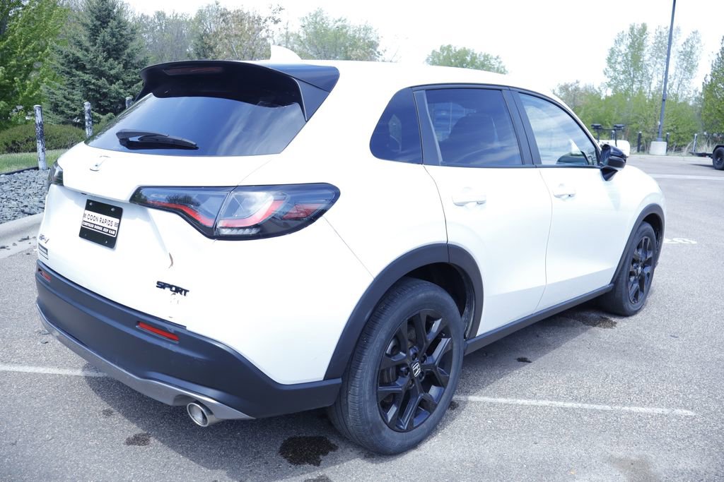 Used 2024 Honda HR-V Sport image 6