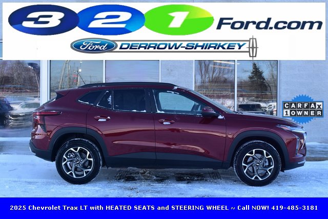 Used 2025 Chevrolet Trax LT w/ LT Convenience Package image 3