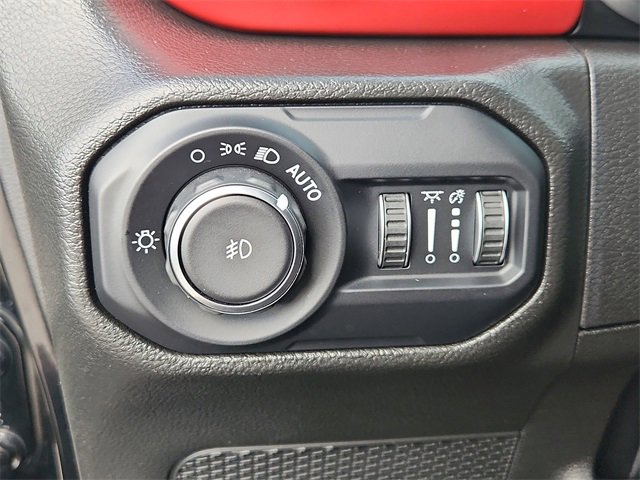 Used 2022 Jeep Wrangler Unlimited Rubicon w/ Steel Bumper Group image 18