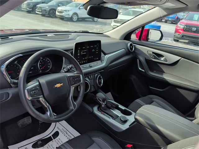 Used 2024 Chevrolet Blazer LT w/ Convenience Package image 3