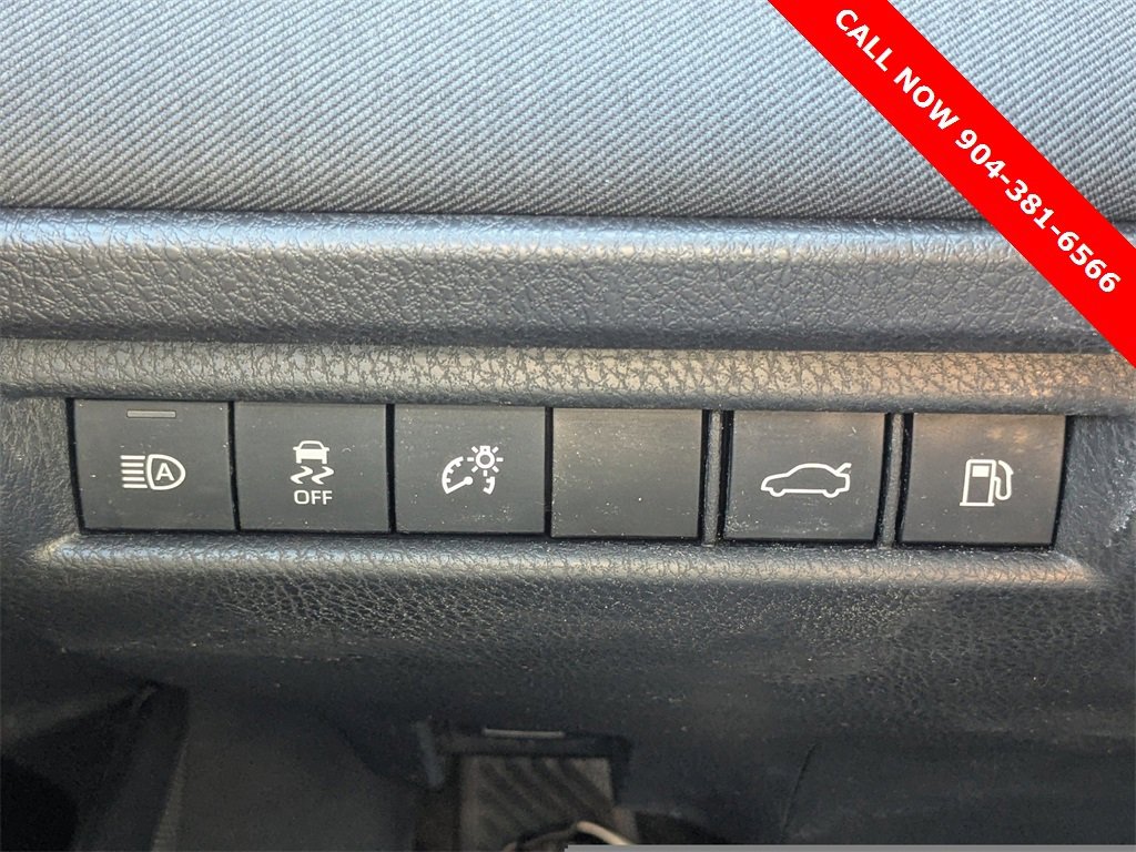 Used 2025 Toyota Camry LE image 26