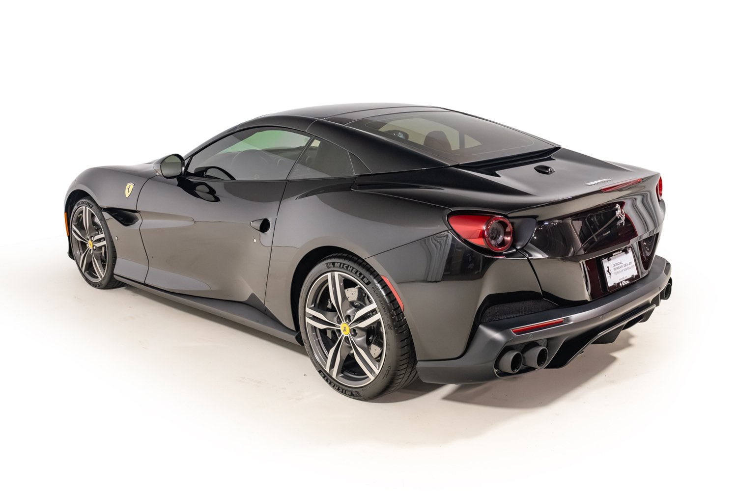 Used 2019 Ferrari Portofino RWD image 4