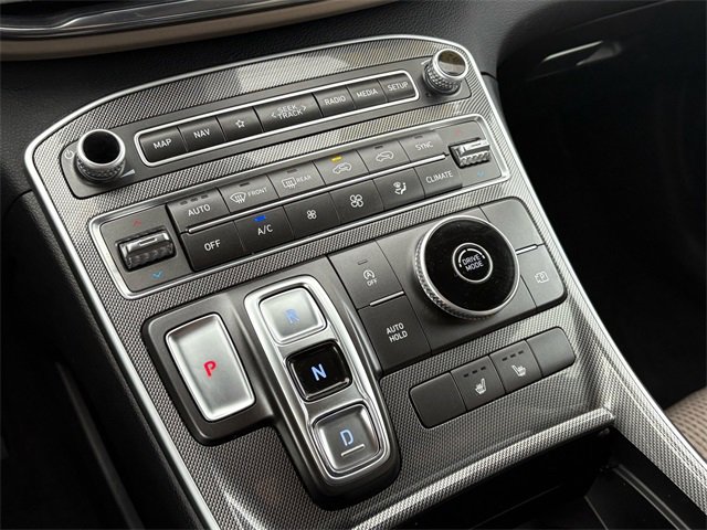 Used 2023 Hyundai Santa Fe SEL w/ Winter Weather Package image 21