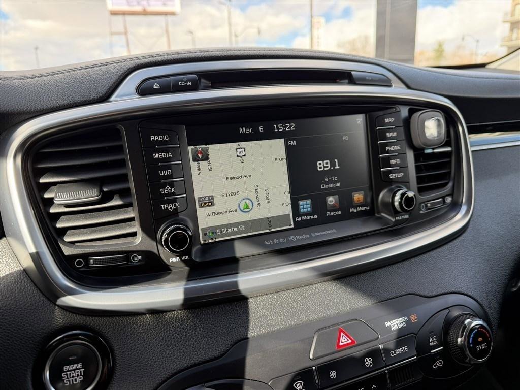 Used 2017 Kia Sorento SX image 30