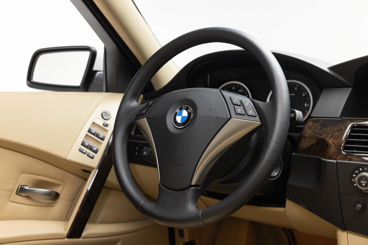 Used 2004 BMW 545i Sedan RWD image 10
