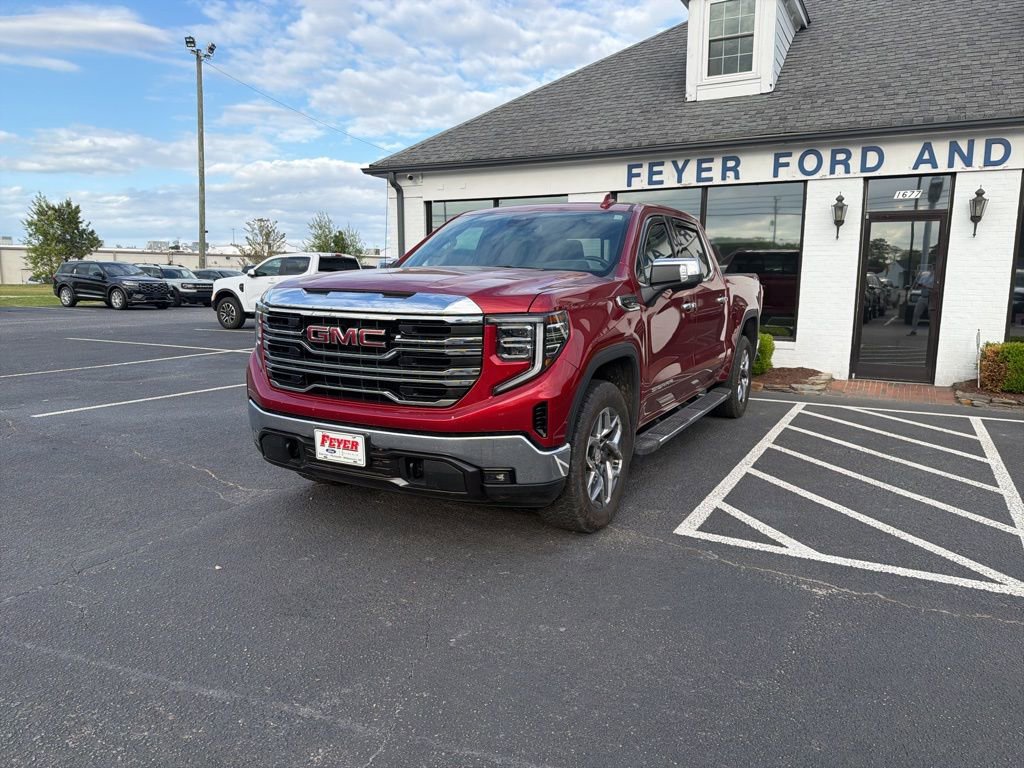 Used 2025 GMC Sierra 1500 SLT w/ SLT Premium Package image 1