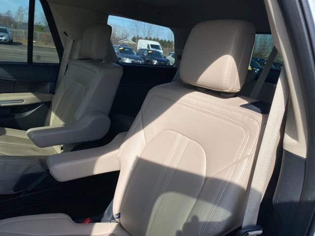Used 2024 Ford Expedition Limited AWD/4WD image 19