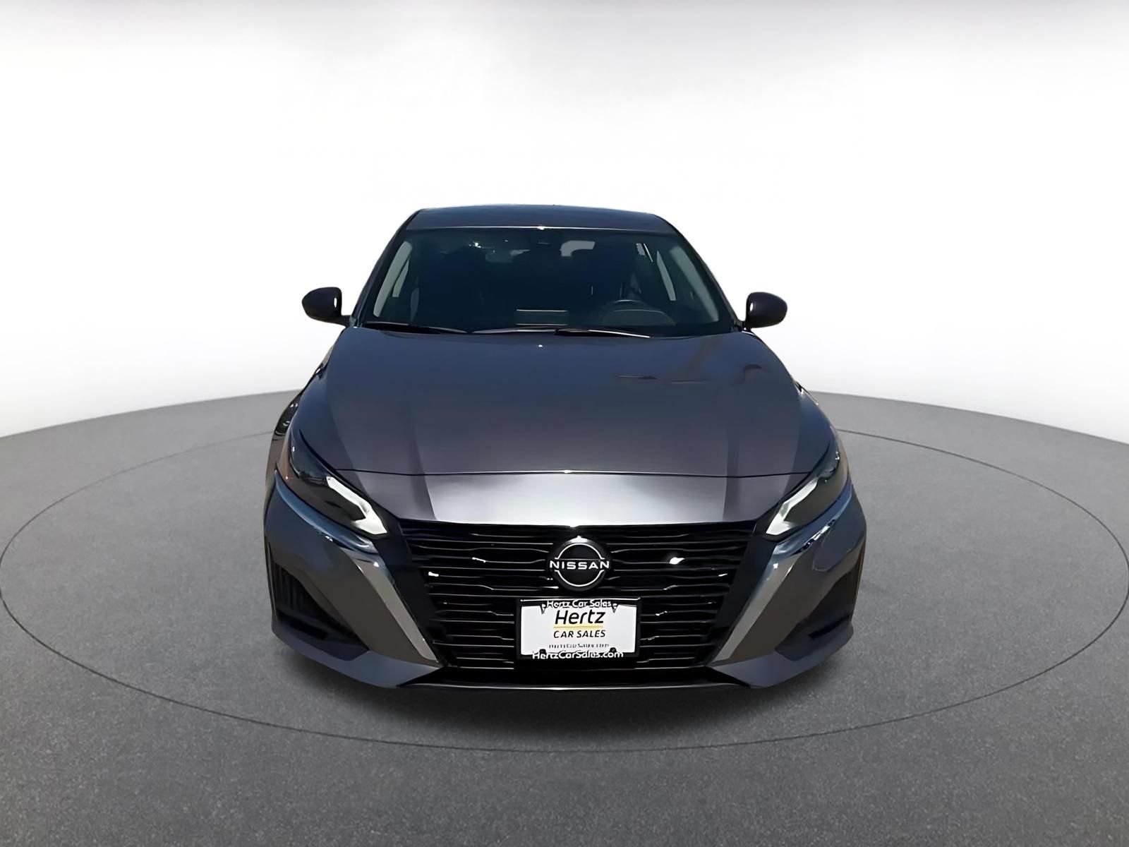 Used 2024 Nissan Altima 2.5 SV FWD image 4