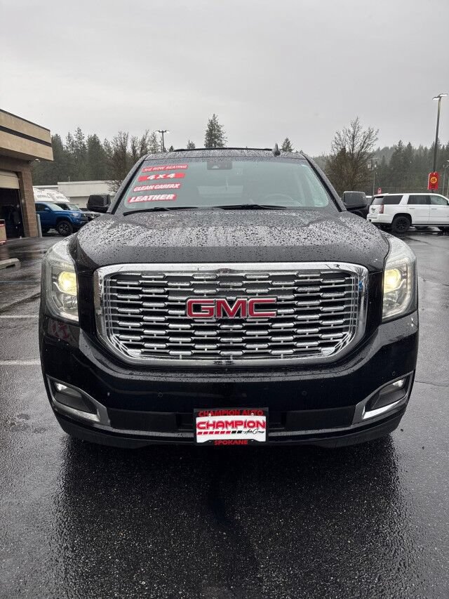 Used 2020 GMC Yukon XL Denali AWD/4WD image 3
