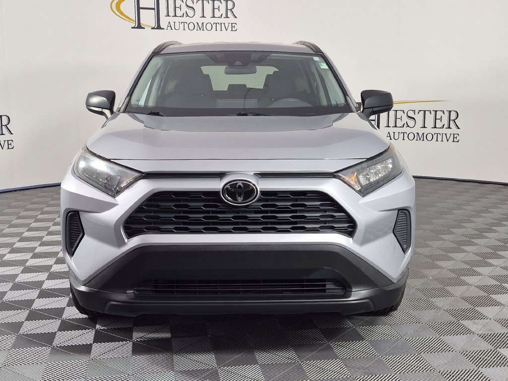 Used 2021 Toyota RAV4 LE FWD image 10
