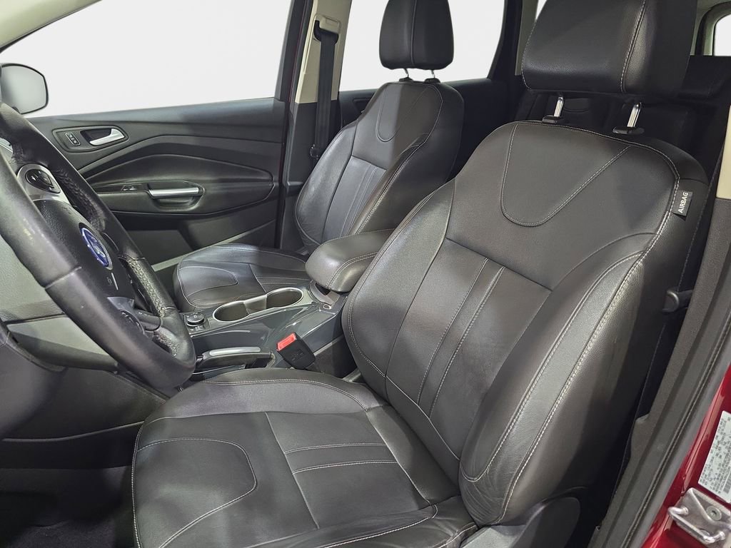 Used 2013 Ford Escape Titanium w/ Parking Technology Pkg AWD/4WD image 18