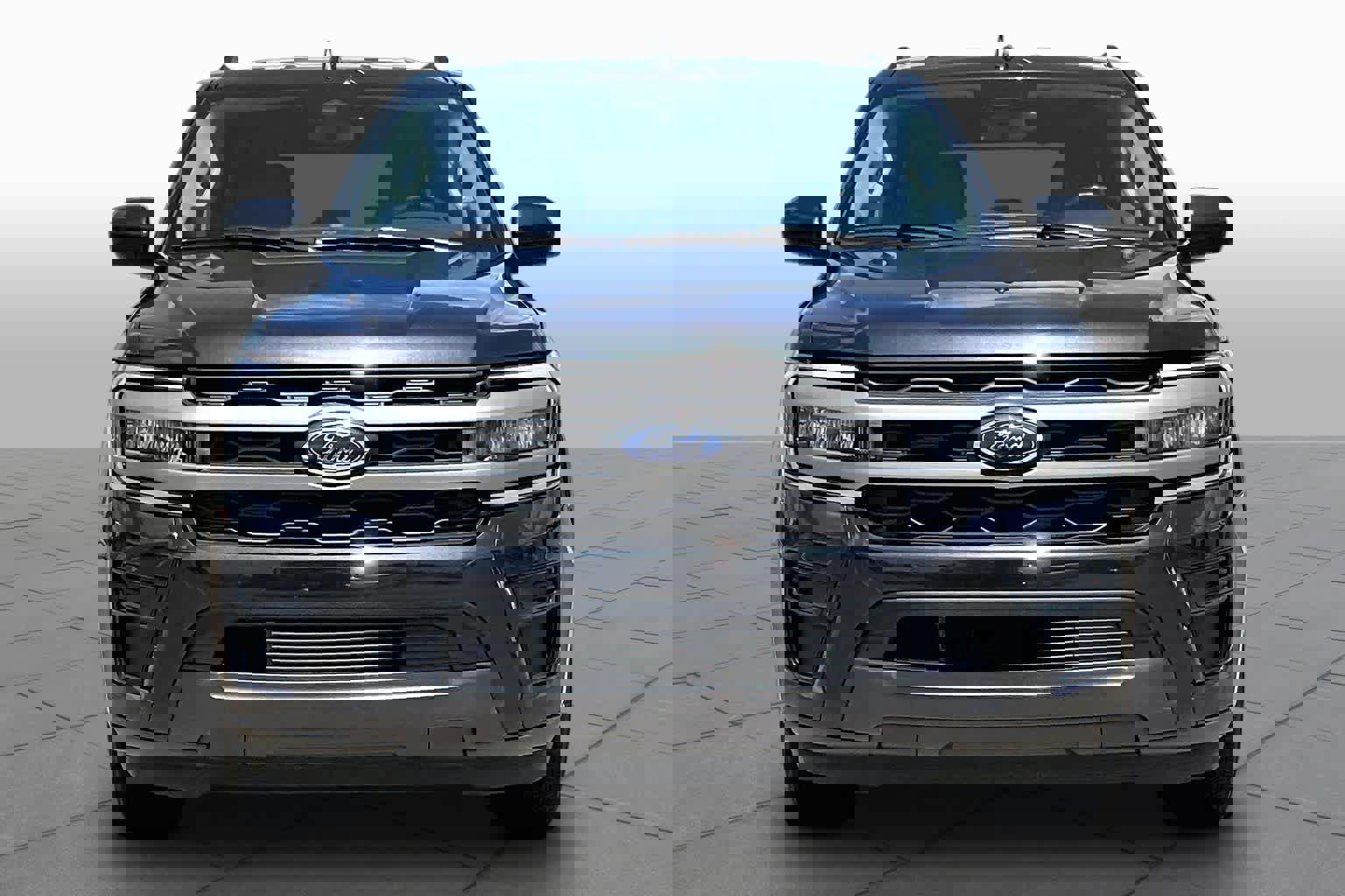 Used 2024 Ford Expedition XLT image 4