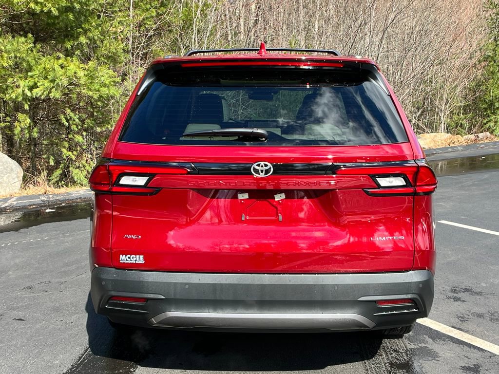 Used 2026 Toyota Grand Highlander Limited image 4