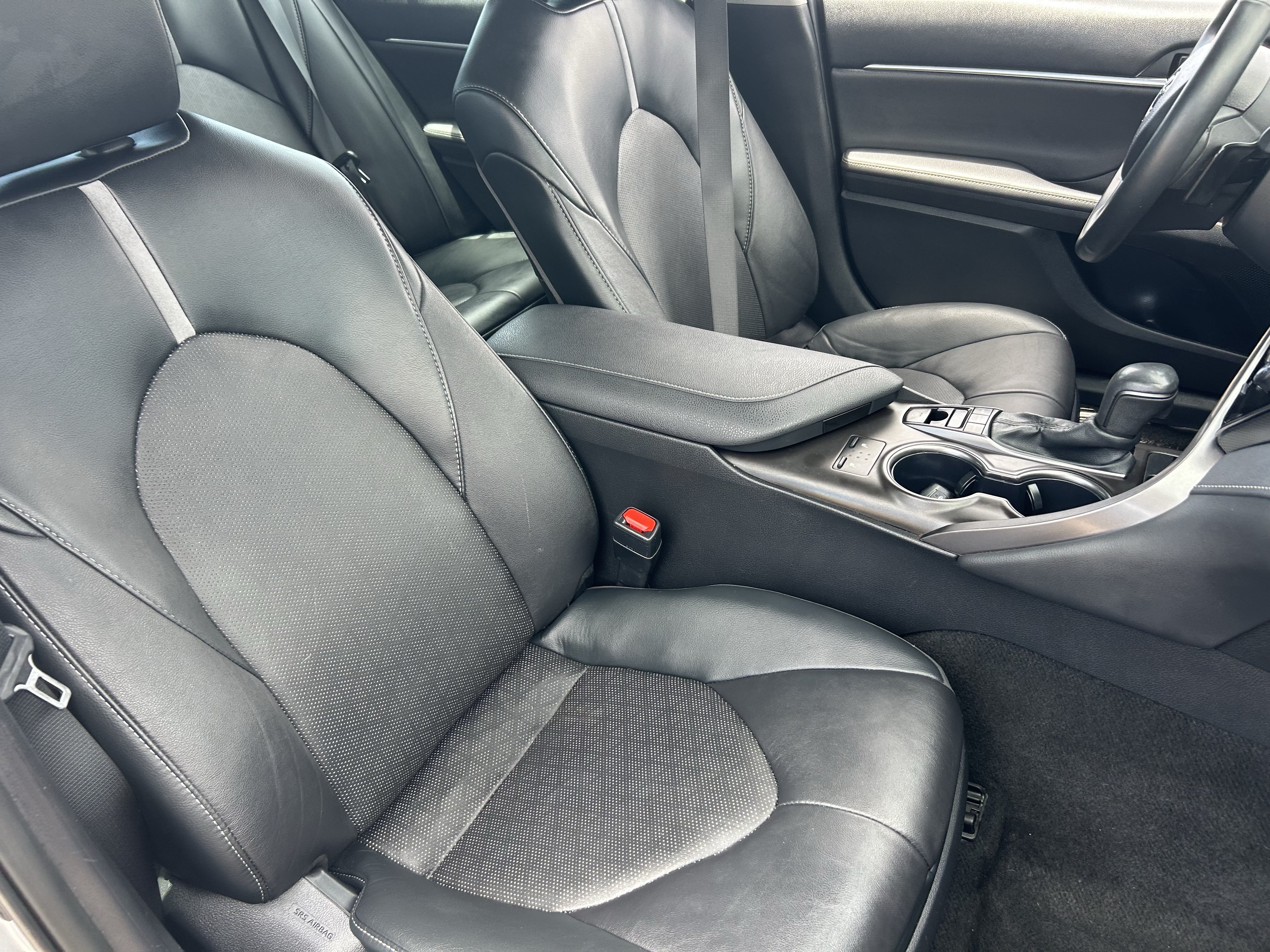 Used 2024 Toyota Camry XSE FWD image 10