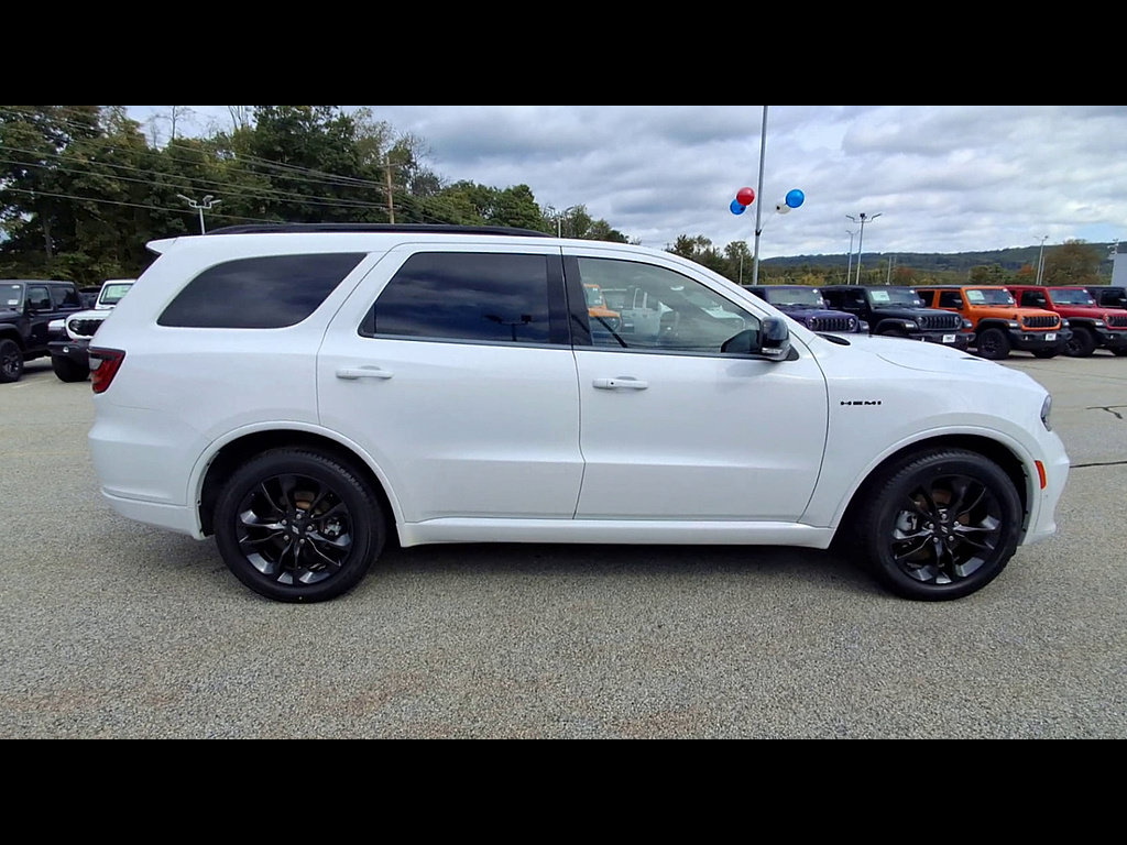 Used 2023 Dodge Durango R/T AWD/4WD image 9
