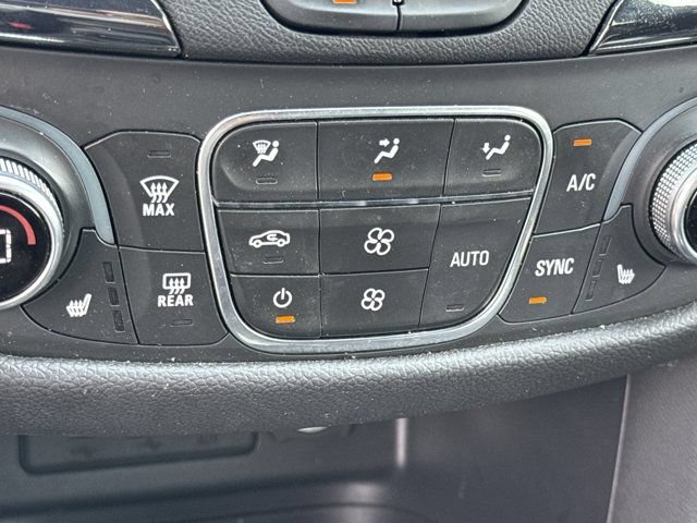 Used 2024 Chevrolet Equinox RS FWD image 32
