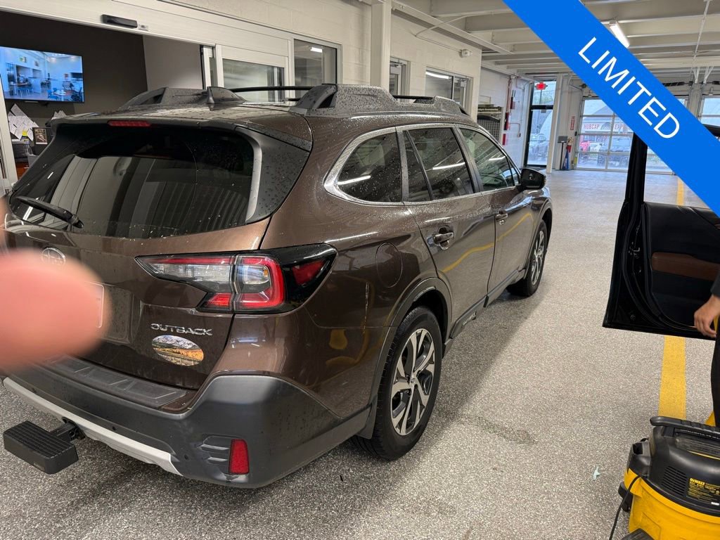 Used 2020 Subaru Outback Limited image 9