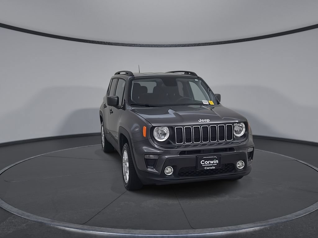 Used 2020 Jeep Renegade Latitude w/ Popular Equipment Group AWD/4WD image 4