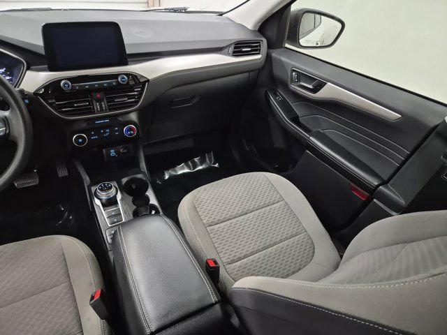 Used 2022 Ford Escape SE image 12