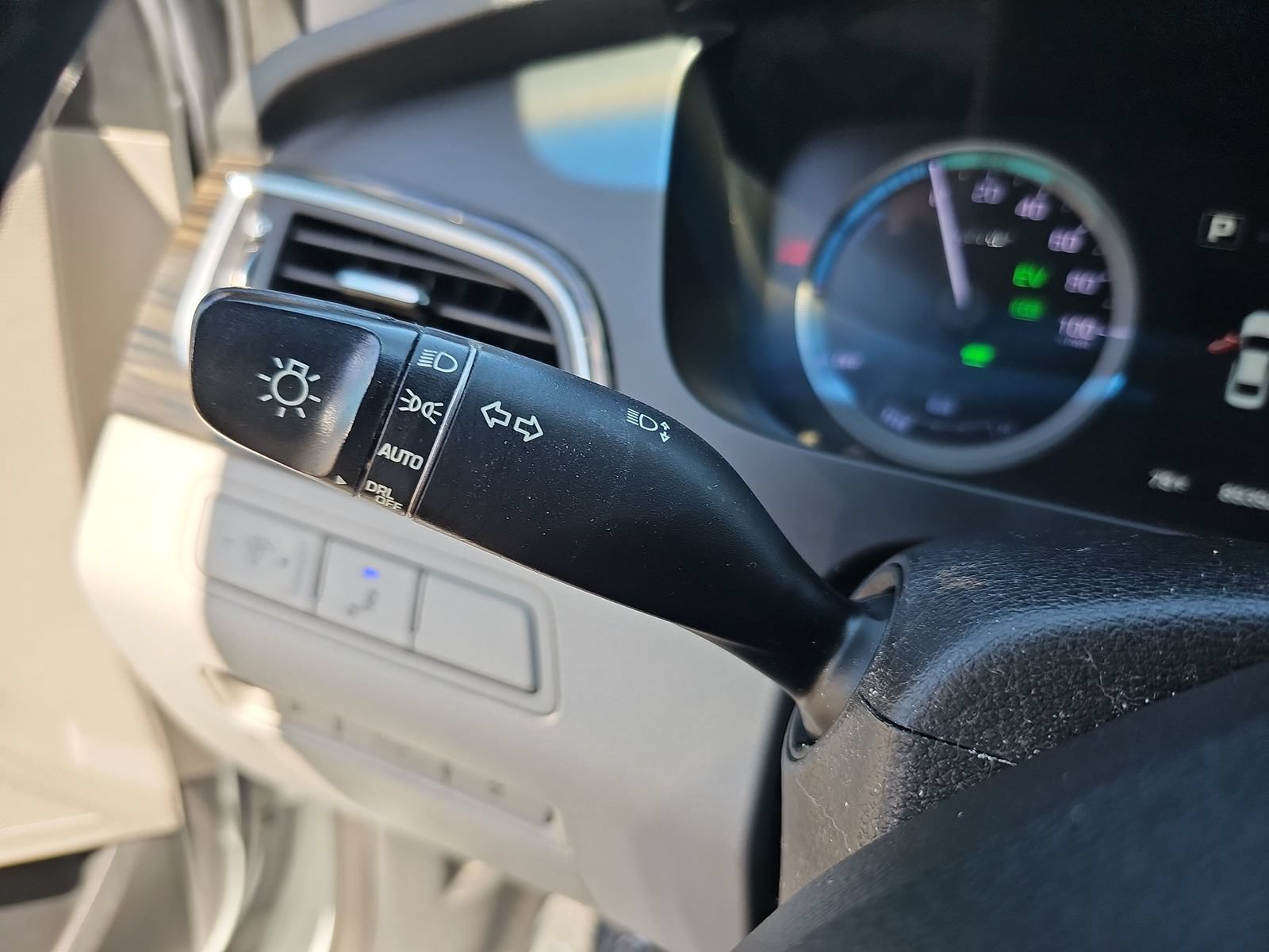 Used 2017 Hyundai Sonata Limited FWD image 19