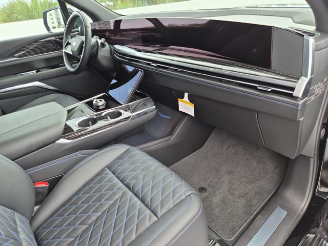 Used 2025 Cadillac Escalade IQ Luxury 1 AWD/4WD image 19