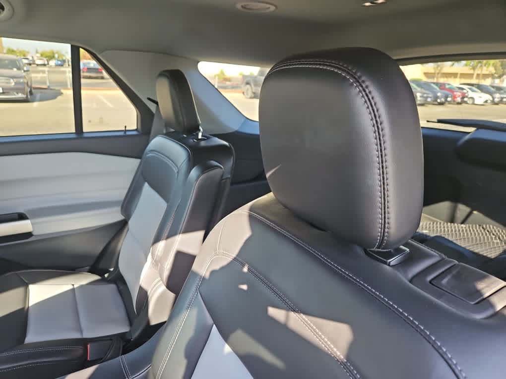 Certified 2023 Ford Explorer XLT w/ Equipment Group 202A RWD image 22