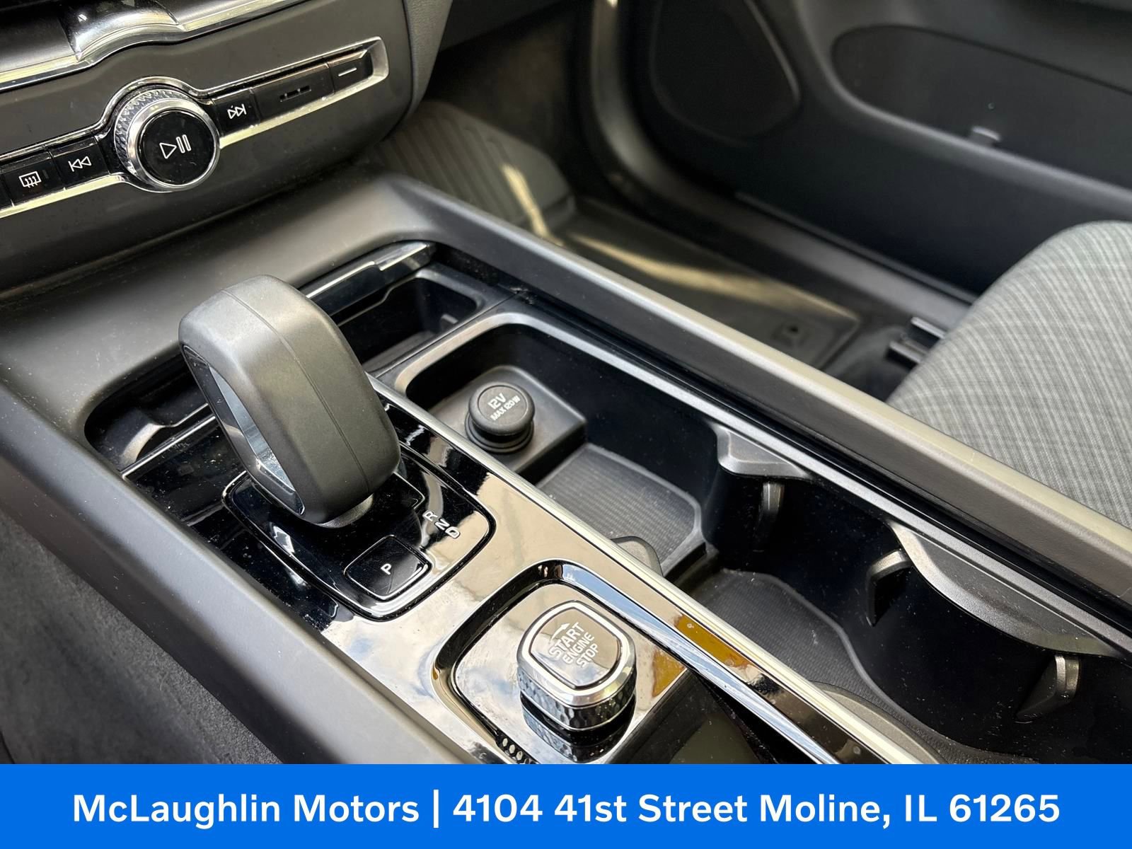 Certified 2023 Volvo XC60 B5 Core AWD/4WD image 27