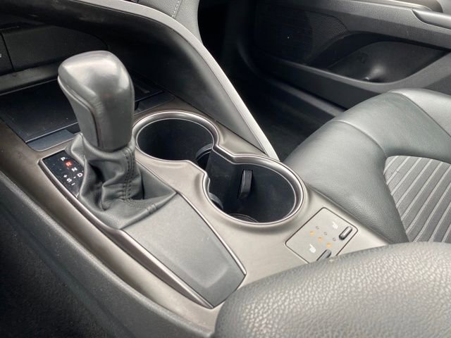 Used 2023 Toyota Camry SE image 11