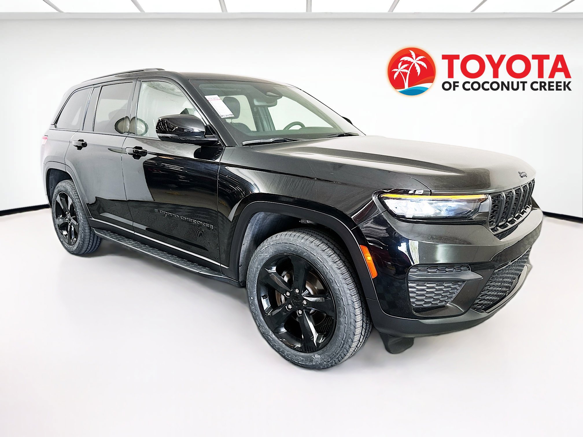 Used 2023 Jeep Grand Cherokee Altitude