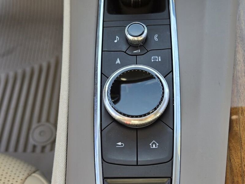 Used 2024 Cadillac Escalade Sport Platinum image 31