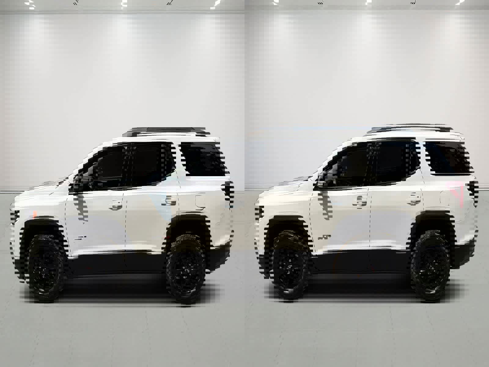 Used 2023 GMC Acadia AT4 image 3