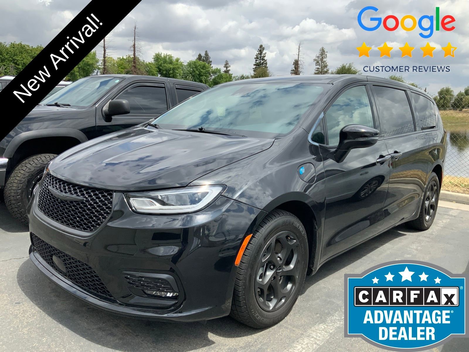 Used 2023 Chrysler Pacifica Touring-L w/ S Appearance Package